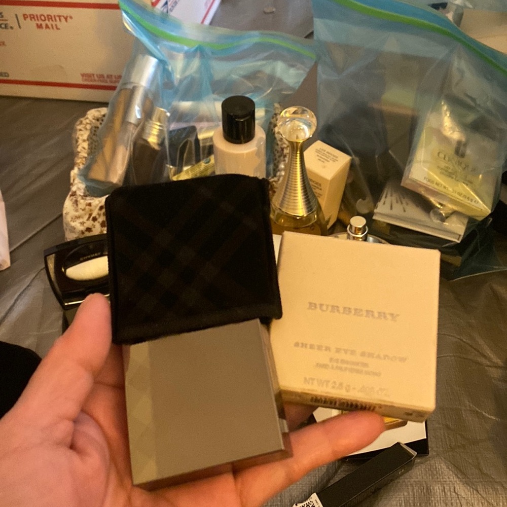 Burberry eye shadow